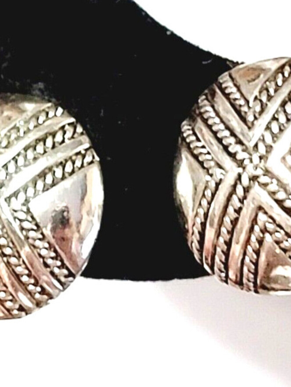 Adjustable Clip-On Earrings Black & Silver Classic Round Button Vintage sc-16